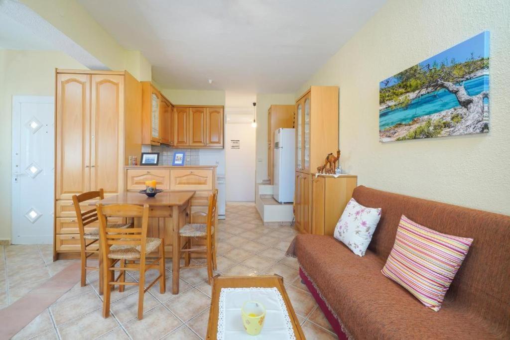 Golden Beach Maisonettes Villa Khrysi Ammoudia Rom bilde